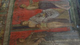 少し離れていますが、ぜひ、行くべきです。