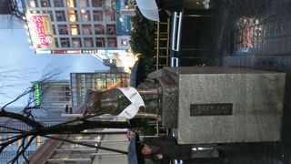 街は変わっても健(犬)在だ