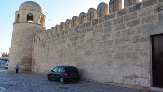 ミナレットのないモスク