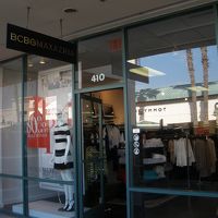 ビーシービージー マックスアズリア (ワイケレプレミアムアウトレット店)