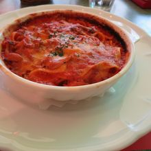 メインのカレードリア　サラダ・デザートブッフェ付で1300円