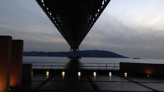 明石海峡大橋 (本州 舞子浜側) 