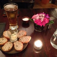 突き出しとラオビール