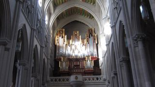 レアルに隣接する大聖堂