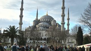 旧市街観光の中心