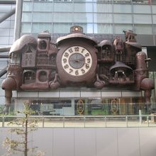 本当に大きな時計です