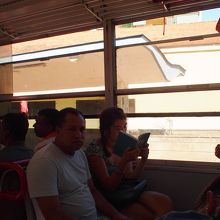 窓からの風がエアコン代わりです