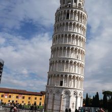 ピサの斜塔