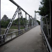 岡山城への橋