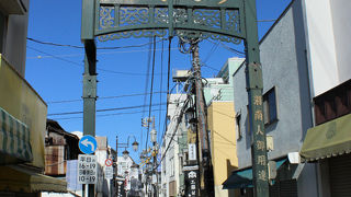 鎌倉駅西口駅前の江ノ電前から始まる道