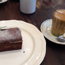 チャイとセットで