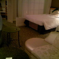 写真だとわかりにくいのですが、とても広く綺麗なお部屋でした