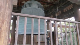 方広寺と知恩院の梵鐘はどちらが大きいか。