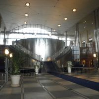 入り口のホール。結婚式をしていました