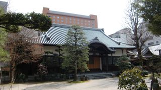 博多駅前の東林寺