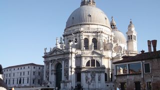 玄関口の目印・・・