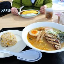 左のミニ炒飯が美味しかったです(>_< )