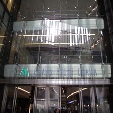JR大阪駅直結の入口