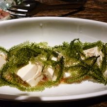 冷奴海ぶどうのせ