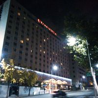 大きい新しいホテルでした