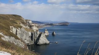 せっかくの景色に鉄塔と電線
