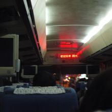 電光掲示板で次のバス停を表示してくれます