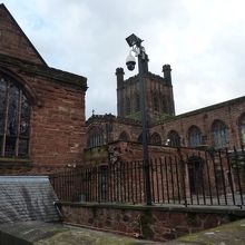 城壁の上から大聖堂をパシャリ