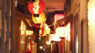 狭いが面白い小路