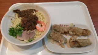 エビたっぷり、おいしい揚げエビロール