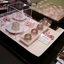 芸術品のような和菓子。