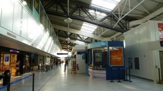 空港のロクシタンは品ぞろえは小さい