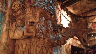 神秘的な雰囲気