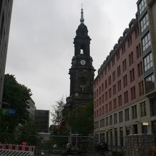 アルトマルクト広場の東側にある教会