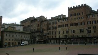 世界一美しい広場だそうです