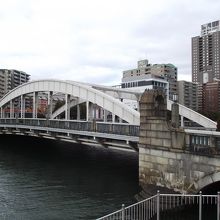 綺麗なアーチ型橋