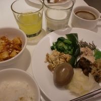 朝食はこんな感じです