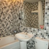 綺麗なバスルームです