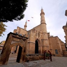 セリミエジャーミー