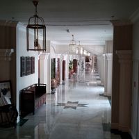 本館へ続く廊下