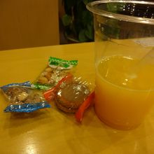 カードラウンジ