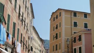 レプッブリカ通り (カモーリ)