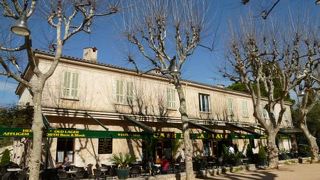 イヴ・モンタンが経営していたカフェ♪