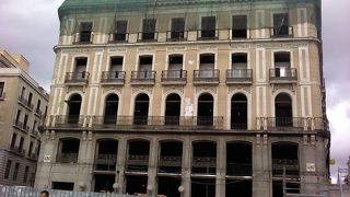 開館時間に注意