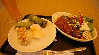 食事充実も、混んでいます