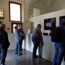 入場券はここで引き換えます。