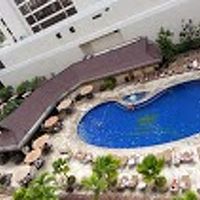 ﾍﾞﾗﾝﾀﾞから。左下の白い屋根が夕方のライブ会場。