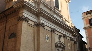 スペイン広場に近い教会