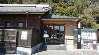 いい作品を紹介したいという夫妻のひたむきな熱意