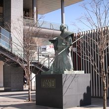 けっこうはしっこ