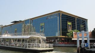 リバー シティ ショッピング コンプレックス